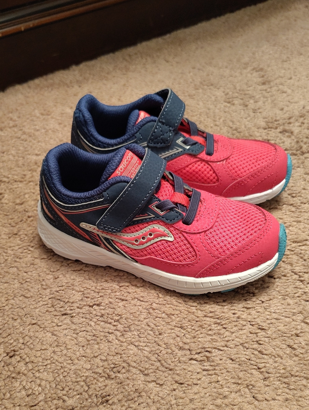 Saucony Kids' Pink and Navy Hook-and-Loop Athletic Sneakers